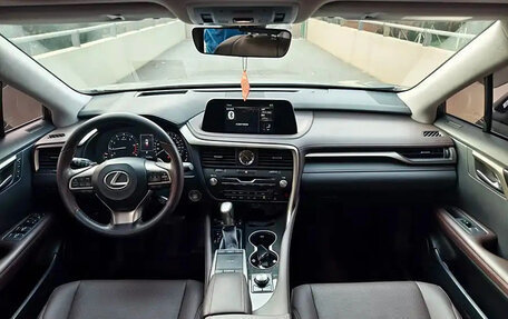 Lexus RX IV рестайлинг, 2021 год, 4 550 000 рублей, 6 фотография
