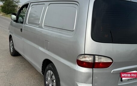 Hyundai H-1 II рестайлинг, 2007 год, 800 000 рублей, 7 фотография