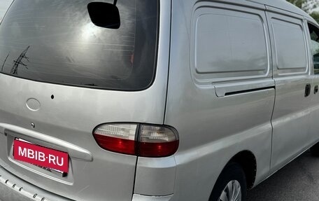 Hyundai H-1 II рестайлинг, 2007 год, 800 000 рублей, 9 фотография