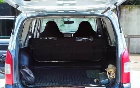 Toyota Probox I, 2005 год, 599 000 рублей, 6 фотография
