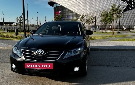 Toyota Camry, 2010 год, 1 800 000 рублей, 2 фотография