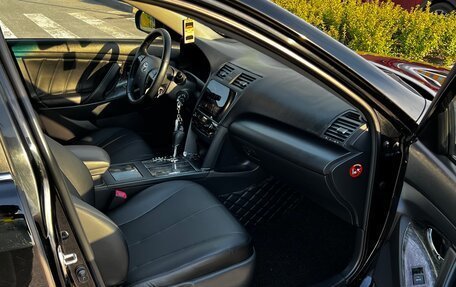 Toyota Camry, 2010 год, 1 800 000 рублей, 21 фотография