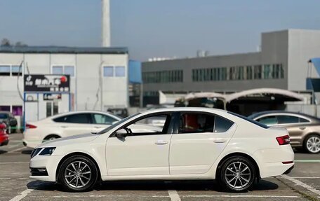 Skoda Octavia, 2021 год, 1 200 000 рублей, 4 фотография