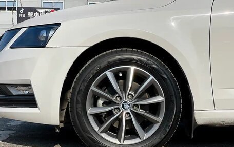 Skoda Octavia, 2021 год, 1 200 000 рублей, 3 фотография