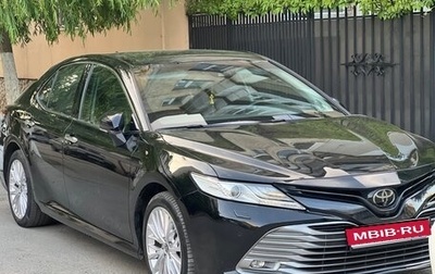Toyota Camry, 2020 год, 3 300 000 рублей, 1 фотография