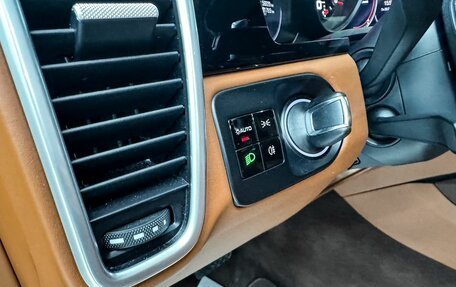 Porsche Cayenne III, 2019 год, 7 300 000 рублей, 23 фотография