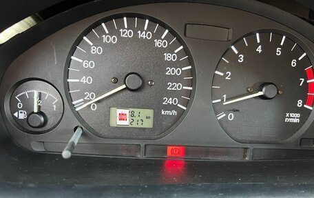 Mitsubishi Carisma I, 2002 год, 310 000 рублей, 7 фотография