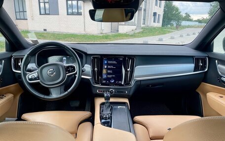 Volvo S90 II рестайлинг, 2017 год, 2 450 000 рублей, 9 фотография