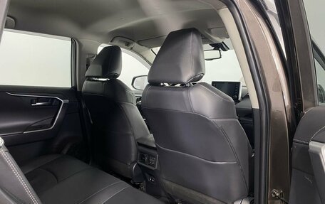 Toyota RAV4, 2021 год, 2 795 000 рублей, 16 фотография
