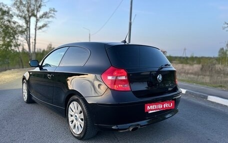 BMW 1 серия, 2011 год, 860 000 рублей, 6 фотография