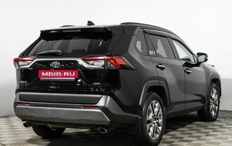 Toyota RAV4, 2020 год, 3 340 000 рублей, 5 фотография
