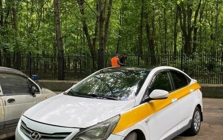 Hyundai Solaris II рестайлинг, 2016 год, 520 000 рублей, 2 фотография
