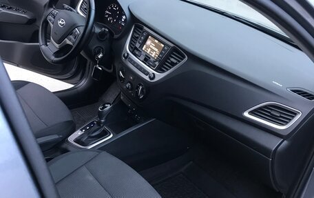 Hyundai Solaris II рестайлинг, 2017 год, 1 230 000 рублей, 10 фотография