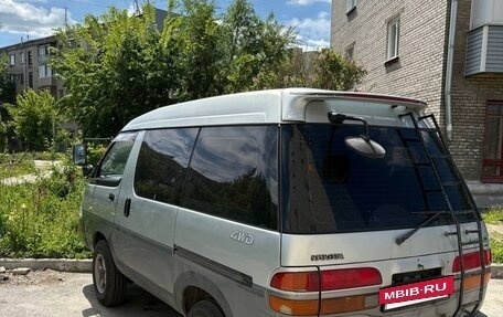 Toyota Town Ace III, 1993 год, 450 000 рублей, 3 фотография