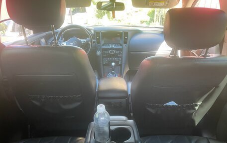 Infiniti QX70, 2016 год, 3 500 000 рублей, 6 фотография
