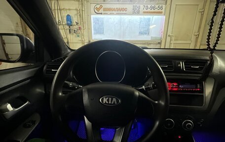 KIA Rio III рестайлинг, 2013 год, 770 000 рублей, 26 фотография