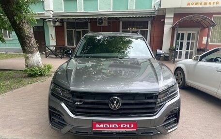 Volkswagen Touareg III, 2020 год, 6 900 000 рублей, 1 фотография
