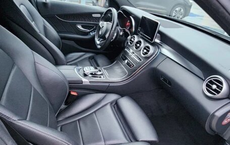 Mercedes-Benz C-Класс, 2017 год, 2 950 000 рублей, 4 фотография