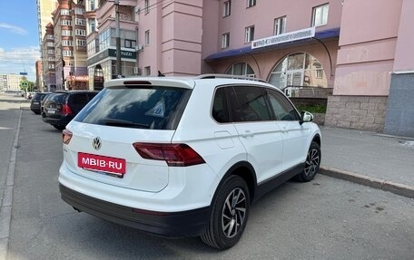 Volkswagen Tiguan II, 2018 год, 2 460 000 рублей, 2 фотография