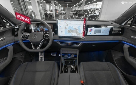 Volkswagen Tiguan, 2024 год, 4 990 000 рублей, 8 фотография