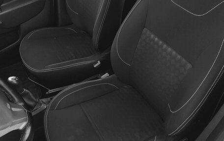 Renault Logan II, 2015 год, 660 000 рублей, 21 фотография