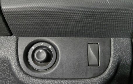 Renault Logan II, 2015 год, 660 000 рублей, 23 фотография
