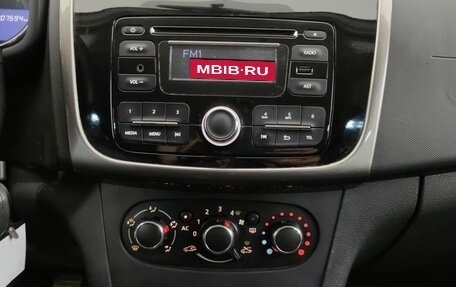 Renault Logan II, 2015 год, 660 000 рублей, 15 фотография