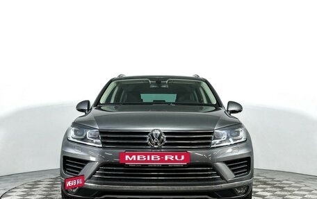 Volkswagen Touareg III, 2015 год, 3 199 000 рублей, 2 фотография