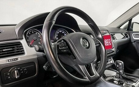 Volkswagen Touareg III, 2015 год, 3 199 000 рублей, 13 фотография