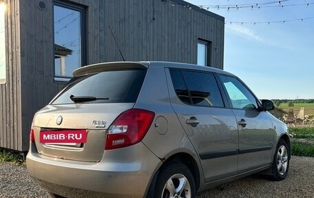 Skoda Fabia II, 2010 год, 420 000 рублей, 5 фотография