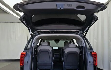 KIA Carnival, 2024 год, 3 878 000 рублей, 16 фотография