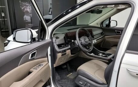 KIA Carnival, 2024 год, 4 322 000 рублей, 15 фотография