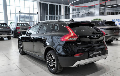 Volvo V40 Cross Country I, 2018 год, 1 890 000 рублей, 8 фотография
