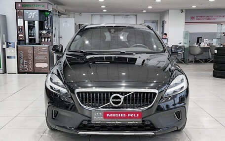Volvo V40 Cross Country I, 2018 год, 1 890 000 рублей, 2 фотография