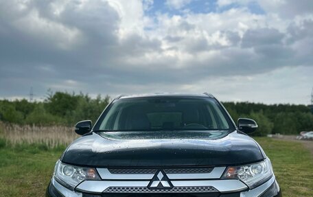 Mitsubishi Outlander III рестайлинг 3, 2021 год, 3 200 000 рублей, 31 фотография