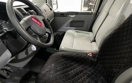 Volkswagen Transporter T5 рестайлинг, 2008 год, 1 079 000 рублей, 11 фотография