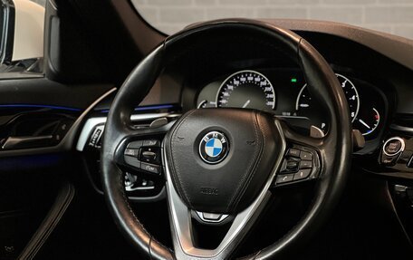 BMW 5 серия, 2018 год, 3 400 000 рублей, 15 фотография