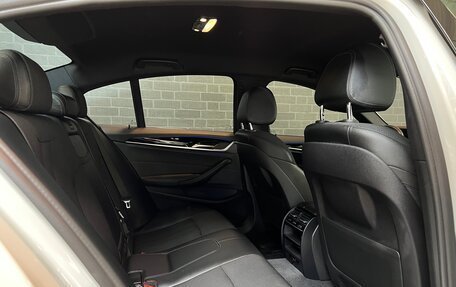 BMW 5 серия, 2018 год, 3 400 000 рублей, 14 фотография