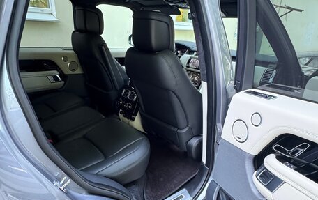 Land Rover Range Rover IV рестайлинг, 2020 год, 9 000 000 рублей, 14 фотография