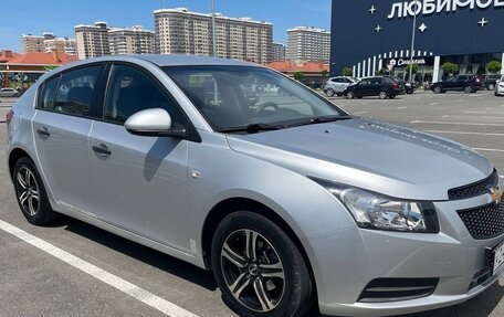 Chevrolet Cruze II, 2012 год, 800 000 рублей, 3 фотография