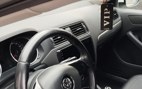 Volkswagen Jetta VI, 2015 год, 1 350 000 рублей, 6 фотография