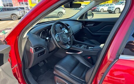 Jaguar F-Pace, 2017 год, 3 200 000 рублей, 12 фотография