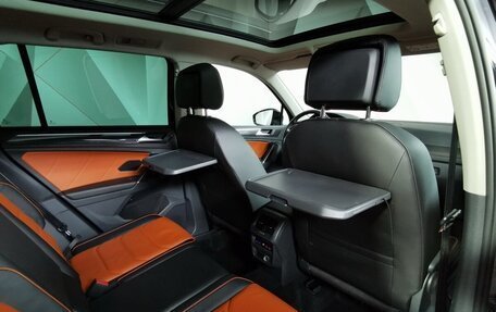 Volkswagen Tiguan II, 2017 год, 3 500 000 рублей, 12 фотография