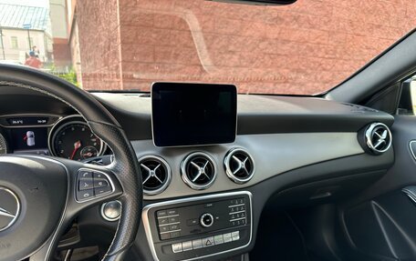 Mercedes-Benz GLA, 2017 год, 3 500 000 рублей, 16 фотография
