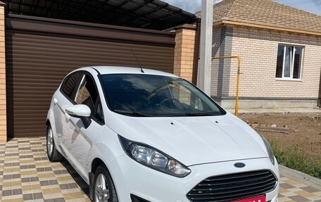 Ford Fiesta, 2016 год, 1 050 000 рублей, 1 фотография