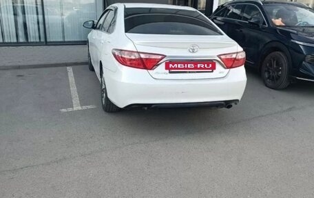 Toyota Camry, 2015 год, 1 400 000 рублей, 2 фотография