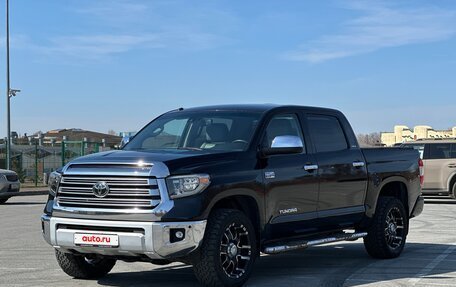 Toyota Tundra II, 2018 год, 4 300 000 рублей, 3 фотография