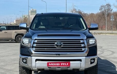 Toyota Tundra II, 2018 год, 4 300 000 рублей, 2 фотография