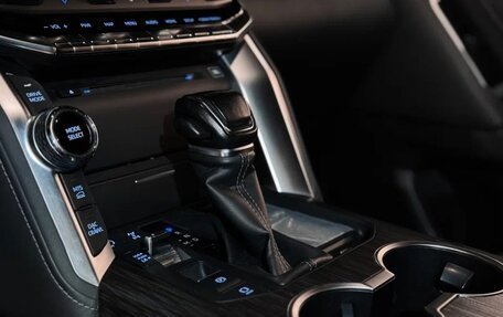 Toyota Land Cruiser, 2021 год, 12 990 000 рублей, 14 фотография