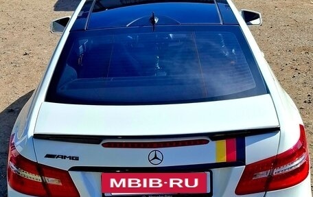Mercedes-Benz E-Класс, 2011 год, 1 630 000 рублей, 4 фотография